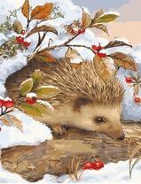 Ежик среди заснеженных ягод