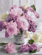 Букет сирени с пионами