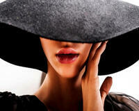 Без бренда «Дама в стильной шляпе» в Петрозаводске в интернет-магазине Без бренда «Дама в стильной шляпе» в Петрозаводске